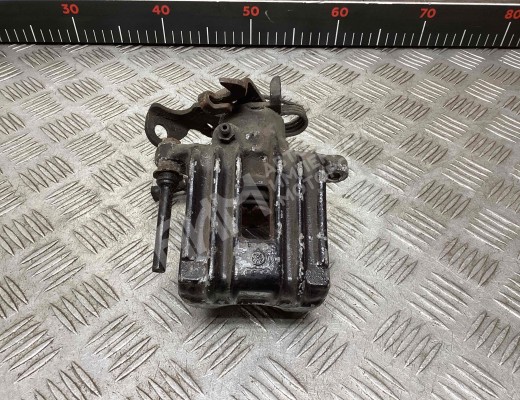 Суппорт задний левый Volkswagen Passat B5+ (3B) 2000-2005 рестайлинг  Volkswagen Passat Passat B5+ (3B) 2000-2005 рестайлинг