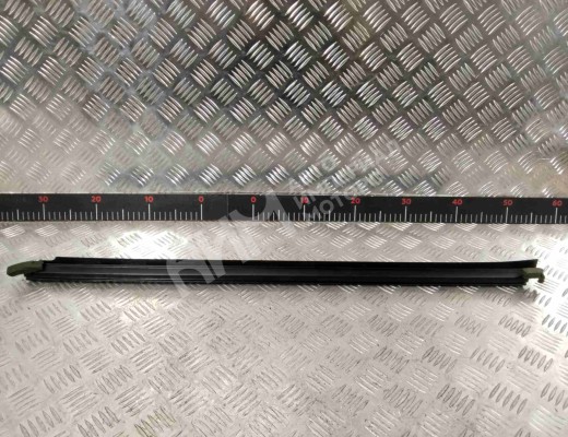 Молдинг стекла двери передней левой внутренний Seat Alhambra I (7M) 2000-2010 рестайлинг  Seat Alhambra Alhambra I (7M) 2000-2010 рестайлинг