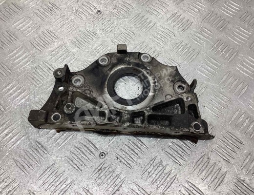 Крышка двигателя передняя Volvo V50 (MW) 2003-2007  Volvo V50 V50 (MW) 2003-2007