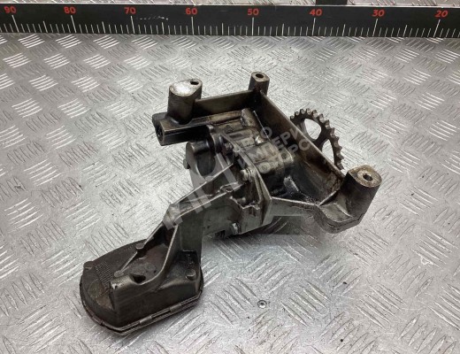 Насос масляный Volvo V50 (MW) 2003-2007  Volvo V50 V50 (MW) 2003-2007