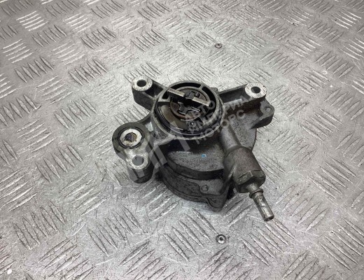 Насос вакуумный Volvo V50 (MW) 2003-2007  Volvo V50 V50 (MW) 2003-2007
