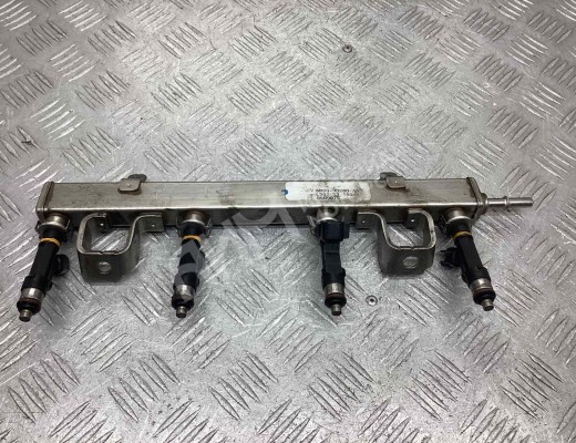 Форсунка Mazda 6 I (GG) 2005-2007 рестайлинг  Mazda 6 6 I (GG) 2005-2007 рестайлинг