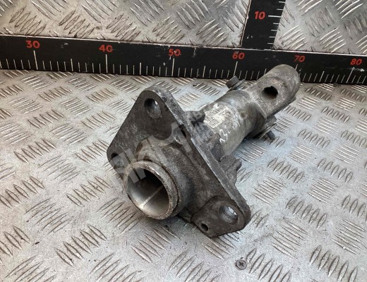 Кронштейн крепления бампера переднего Audi A4 B6 (8EC, 8E5) 2000-2004  Audi A4 A4 B6 (8EC, 8E5) 2000-2004