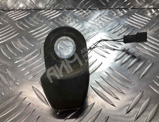 Кнопка открытия стекла багажника BMW 3-Series (E46) 2001-2005 рестайлинг  BMW 3-Series 3-Series (E46) 2001-2005 рестайлинг