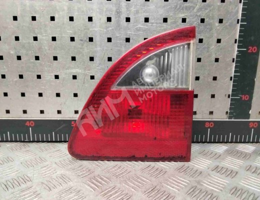 Фонарь крышки багажника правый Ford Galaxy I (WGR) 2000-2006 рестайлинг  Ford Galaxy Galaxy I (WGR) 2000-2006 рестайлинг
