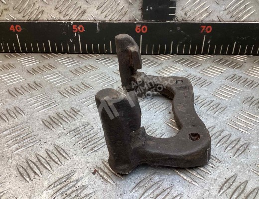 Скоба суппорта заднего Volkswagen Golf IV (1J) 1997-2004  Volkswagen Golf Golf IV (1J) 1997-2004