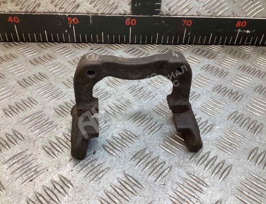 Скоба суппорта заднего Volkswagen Golf IV (1J) 1997-2004  Volkswagen Golf Golf IV (1J) 1997-2004