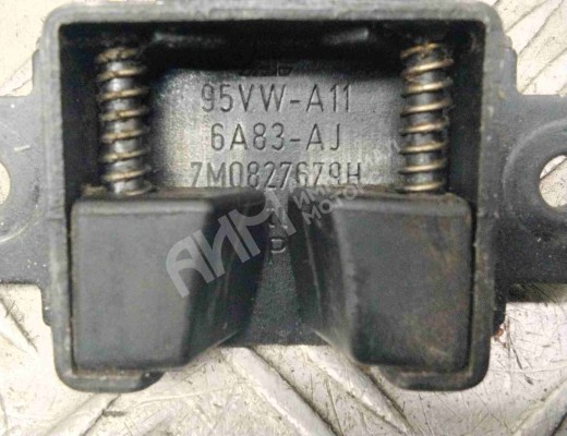 Направляющая крышки багажника Volkswagen Sharan I (7M) 2003-2010 2-й рестайлинг  Volkswagen Sharan Sharan I (7M) 2003-2010 2-й рестайлинг