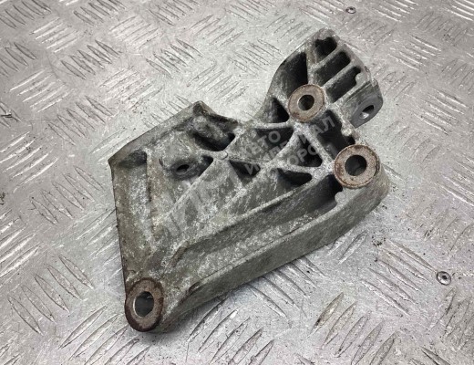 Кронштейн генератора Opel Meriva A 2002-2006  Opel Meriva Meriva A 2002-2006