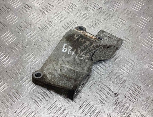 Кронштейн генератора Opel Meriva A 2002-2006  Opel Meriva Meriva A 2002-2006