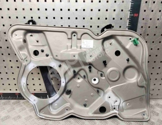 Стеклоподъемник передний левый Skoda Octavia A5 (1Z) 2008-2013 рестайлинг  Skoda Octavia Octavia A5 (1Z) 2008-2013 рестайлинг