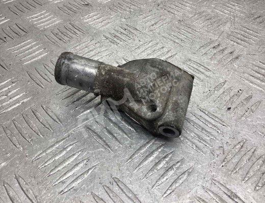 Фланец (тройник) системы охлаждения Opel Meriva A 2002-2006  Opel Meriva Meriva A 2002-2006