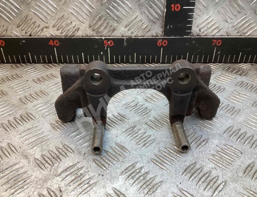 Скоба суппорта переднего Audi A6 C4 (4A) 1994-1997  Audi A6 A6 C4 (4A) 1994-1997