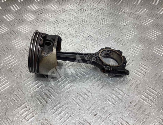 Поршень Opel Meriva A 2002-2006  Opel Meriva Meriva A 2002-2006