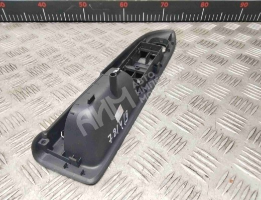 Ручка внутренняя передняя левая Volkswagen Golf+ V (5M) 2005-2014  Volkswagen Golf Plus Golf+ V (5M) 2005-2014