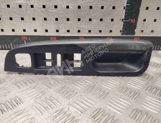 Ручка внутренняя передняя левая Volkswagen Golf V (1K) 2004-2009  Volkswagen Golf Golf V (1K) 2004-2009