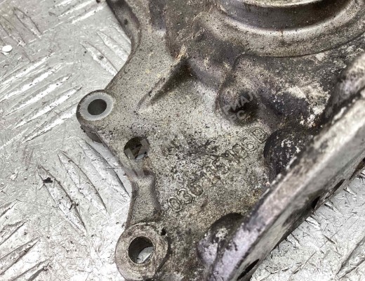 Насос масляный Volkswagen Golf IV (1J) 1997-2004  Volkswagen Golf Golf IV (1J) 1997-2004