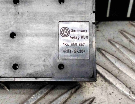 Блок управления стеклоподъемниками Volkswagen Passat B6 (3C) 2005-2010  Volkswagen Passat Passat B6 (3C) 2005-2010