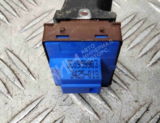 Кнопка открытия багажника Volkswagen Passat B6 (3C) 2005-2010  Volkswagen Passat Passat B6 (3C) 2005-2010