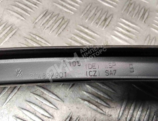 Накладка двери передней левой Volkswagen Passat B6 (3C) 2005-2010  Volkswagen Passat Passat B6 (3C) 2005-2010