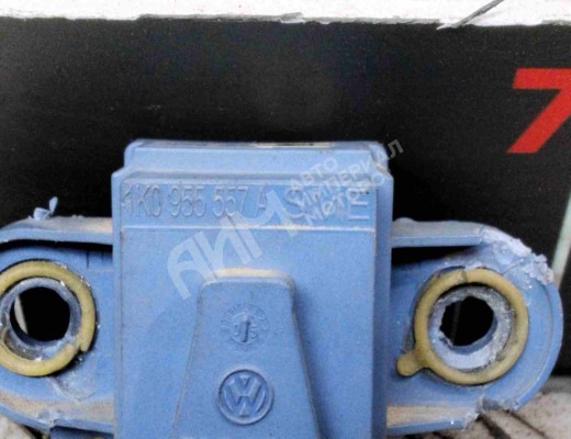 Датчик удара Volkswagen Passat B6 (3C) 2005-2010  Volkswagen Passat Passat B6 (3C) 2005-2010