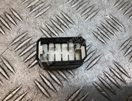 Кнопка (выключатель) Mercedes Vario (W670) 1996-2013  Mercedes Vario Vario (W670) 1996-2013