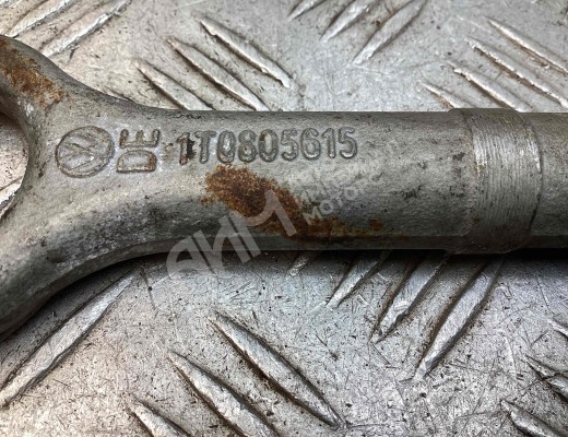 Крюк буксировочный Volkswagen Passat B6 (3C) 2005-2010  Volkswagen Passat Passat B6 (3C) 2005-2010