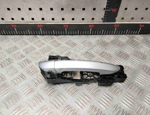 Ручка наружная передняя правая Volkswagen Passat B6 (3C) 2005-2010  Volkswagen Passat Passat B6 (3C) 2005-2010