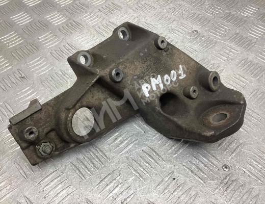 Кронштейн КПП Audi A4 B5 (8D) 1994-1999  Audi A4 A4 B5 (8D) 1994-1999