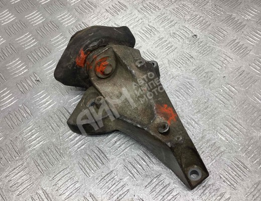 Кронштейн КПП Volkswagen Passat B5+ (3B) 2000-2005 рестайлинг  Volkswagen Passat Passat B5+ (3B) 2000-2005 рестайлинг