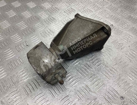 Кронштейн КПП Audi A4 B5 (8D) 1994-1999  Audi A4 A4 B5 (8D) 1994-1999