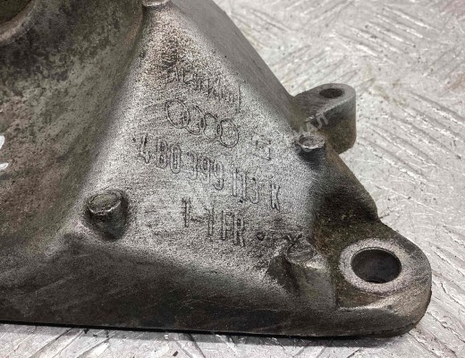 Кронштейн КПП Audi A6 C5 (4B) 2001-2004 рестайлинг  Audi A6 A6 C5 (4B) 2001-2004 рестайлинг