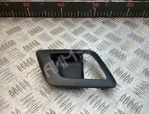 Накладка на ручку двери Volkswagen Caddy II (9K) 1995-2003  Volkswagen Caddy Caddy II (9K) 1995-2003