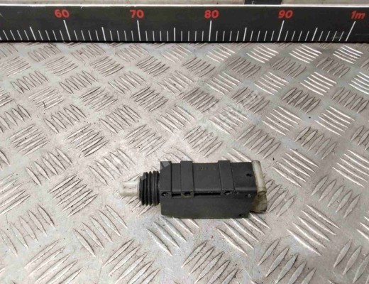 Активатор (привод) замка двери Opel Astra F 1991-1998  Opel Astra Astra F 1991-1998