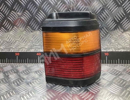 Фонарь задний правый Volkswagen Passat B3 1988-1993  Volkswagen Passat Passat B3 1988-1993