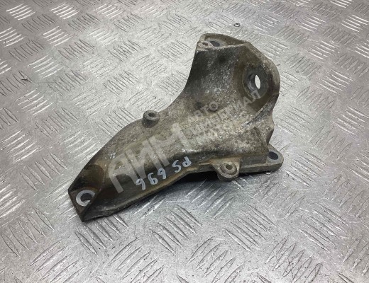 Кронштейн КПП Audi A6 C5 (4B) 1997-2001  Audi A6 A6 C5 (4B) 1997-2001