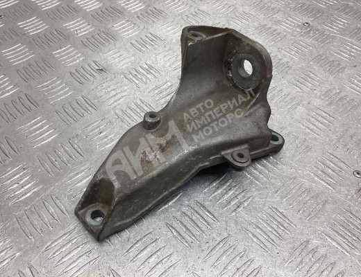 Кронштейн КПП Audi A6 C5 (4B) 1997-2001  Audi A6 A6 C5 (4B) 1997-2001