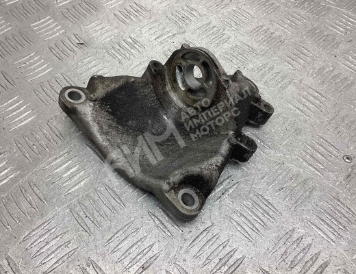 Кронштейн КПП Audi A6 C5 (4B) 2001-2004 рестайлинг  Audi A6 A6 C5 (4B) 2001-2004 рестайлинг