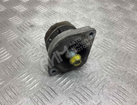 Подушка крепления КПП Audi A6 C5 (4B) 2001-2004 рестайлинг  Audi A6 A6 C5 (4B) 2001-2004 рестайлинг