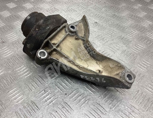 Кронштейн КПП Audi A6 C5 (4B) 1997-2001  Audi A6 A6 C5 (4B) 1997-2001