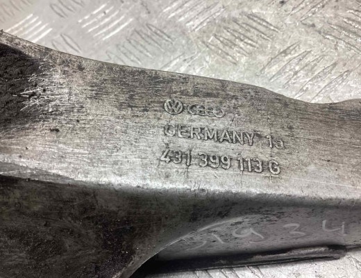 Кронштейн КПП Audi 100 C3 1982-1991  Audi 100 100 C3 1982-1991