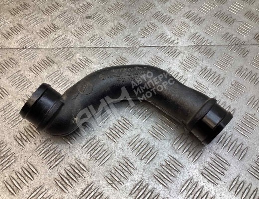 Патрубок интеркулера Volkswagen Golf III (1H) 1991-1997  Volkswagen Golf Golf III (1H) 1991-1997