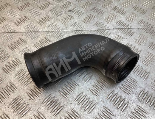 Патрубок интеркулера Audi A4 B7 (8EC, 8ED) 2004-2008  Audi A4 A4 B7 (8EC, 8ED) 2004-2008