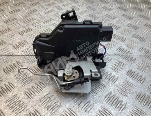 Замок двери передней правой Audi A6 C5 (4B) 2001-2004 рестайлинг  Audi A6 A6 C5 (4B) 2001-2004 рестайлинг
