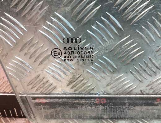Стекло двери передней правой Audi A6 C5 (4B) 2001-2004 рестайлинг  Audi A6 A6 C5 (4B) 2001-2004 рестайлинг