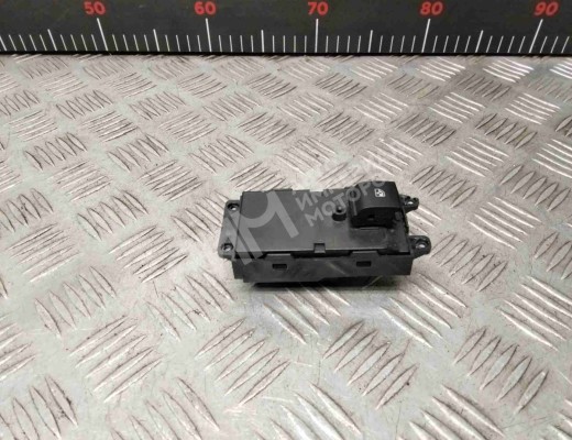 Кнопка стеклоподъемника переднего правого Chevrolet Cruze I (J300) 2009-2015  Chevrolet Cruze Cruze I (J300) 2009-2015