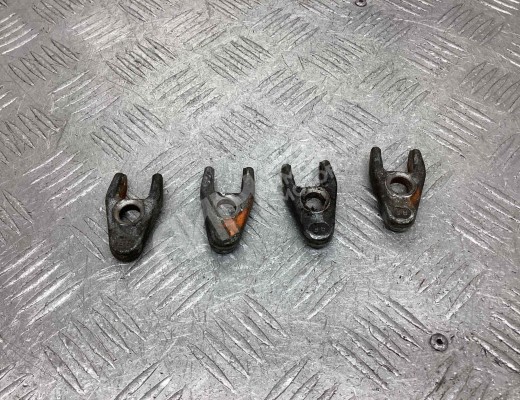 Скоба (кронштейн) крепления форсунки Renault Megane I 1995-2002  Renault Megane Megane I 1995-2002