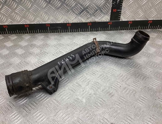 Патрубок интеркулера Volkswagen Passat B4 (3A) 1993-1997  Volkswagen Passat Passat B4 (3A) 1993-1997