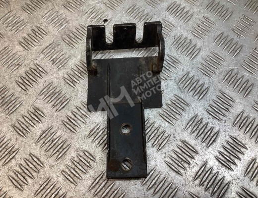 Петля капота Mercedes МВ100 (W631) 1981-1996  Mercedes 100 МВ100 (W631) 1981-1996