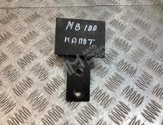 Петля капота Mercedes МВ100 (W631) 1981-1996  Mercedes 100 МВ100 (W631) 1981-1996